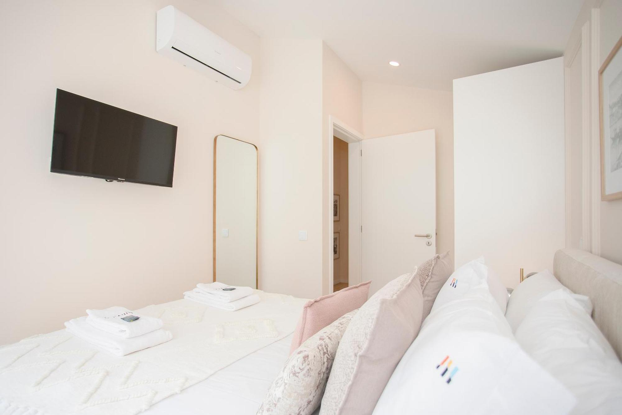 Liiiving In Porto - Soho Urban Retreat Apartment Екстериор снимка